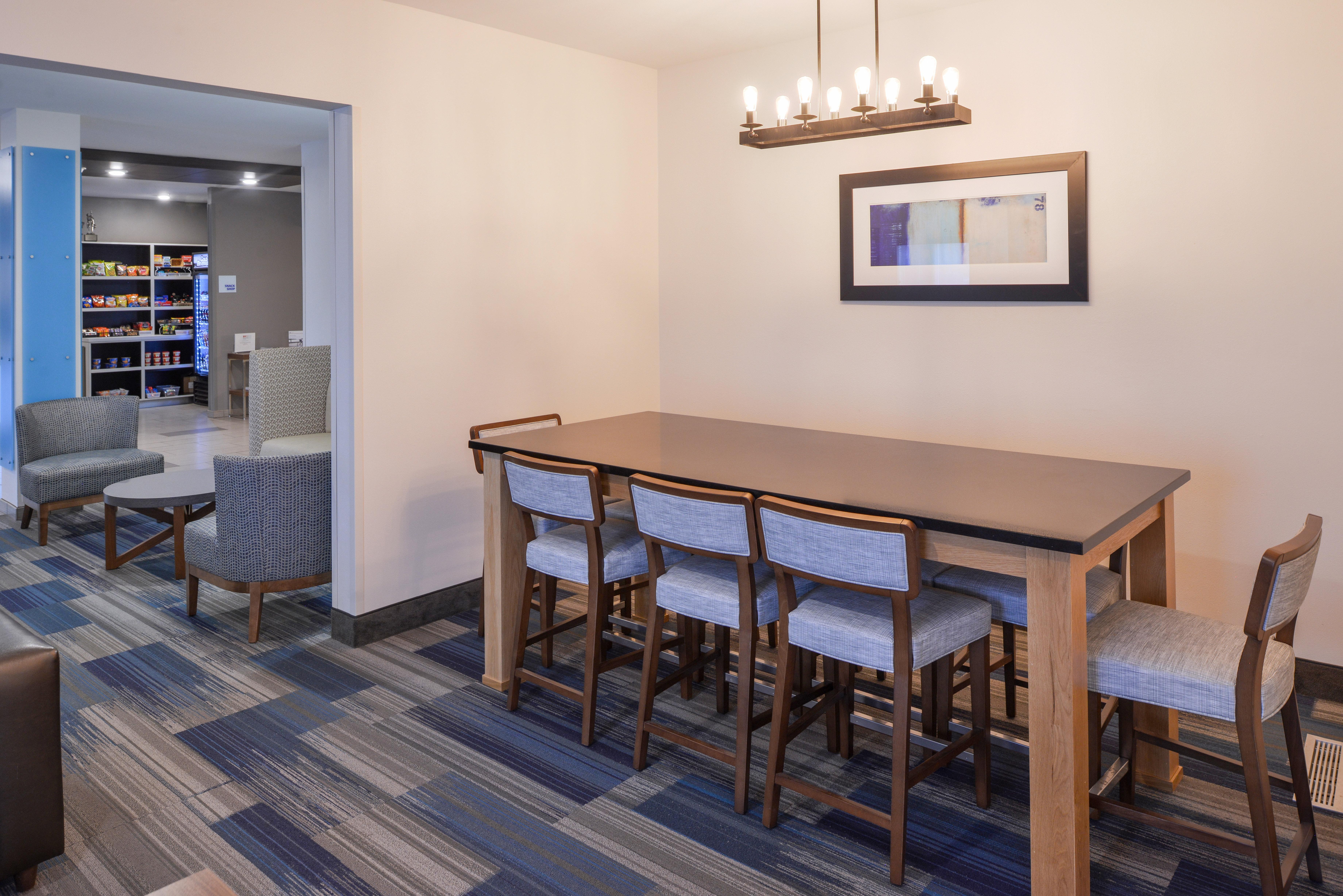 Holiday Inn Express Hotel & Suites Sioux Falls At Empire Mall By Ihg Esterno foto