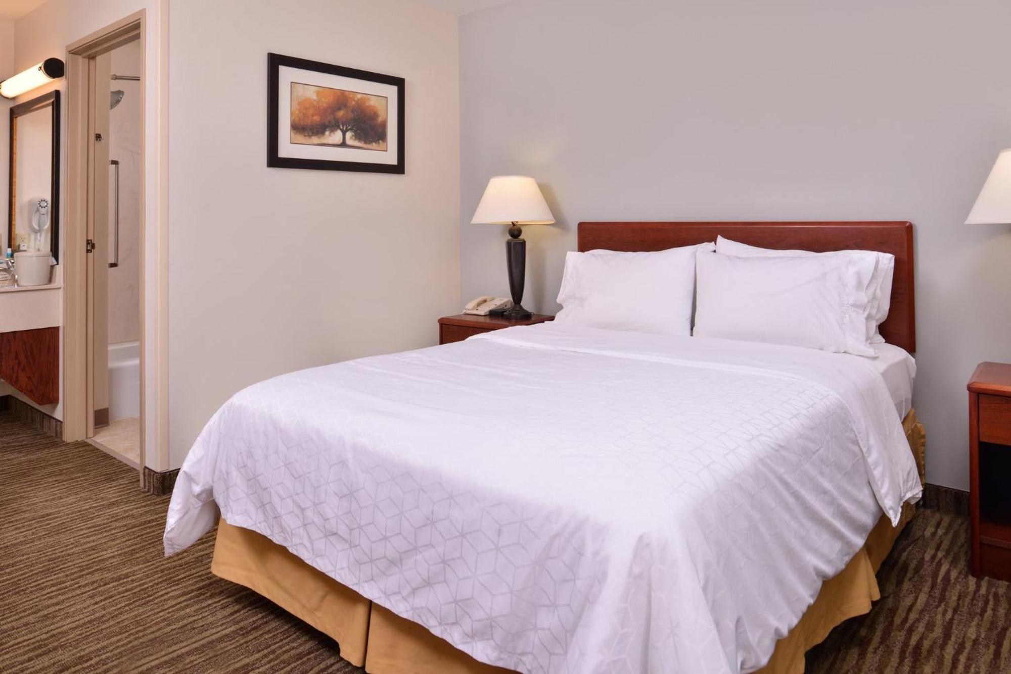 Holiday Inn Express Hotel & Suites Sioux Falls At Empire Mall, An Ihg Hotel Esterno foto